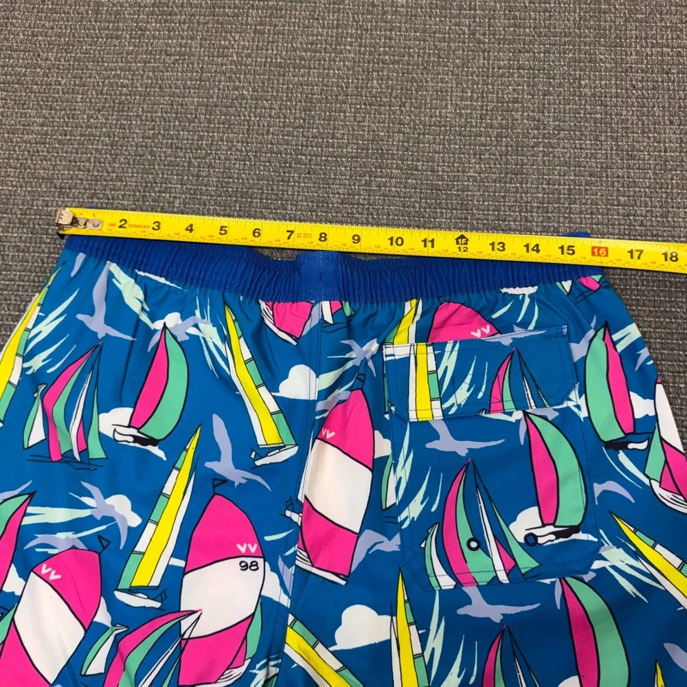 Vineyard Vines Mens 7 Inch Printed Chappy Sailboat Swim Trunks Blue Medium NEW